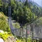 Passerelle himalayenne et lac vert depuis le plateau 100725 13