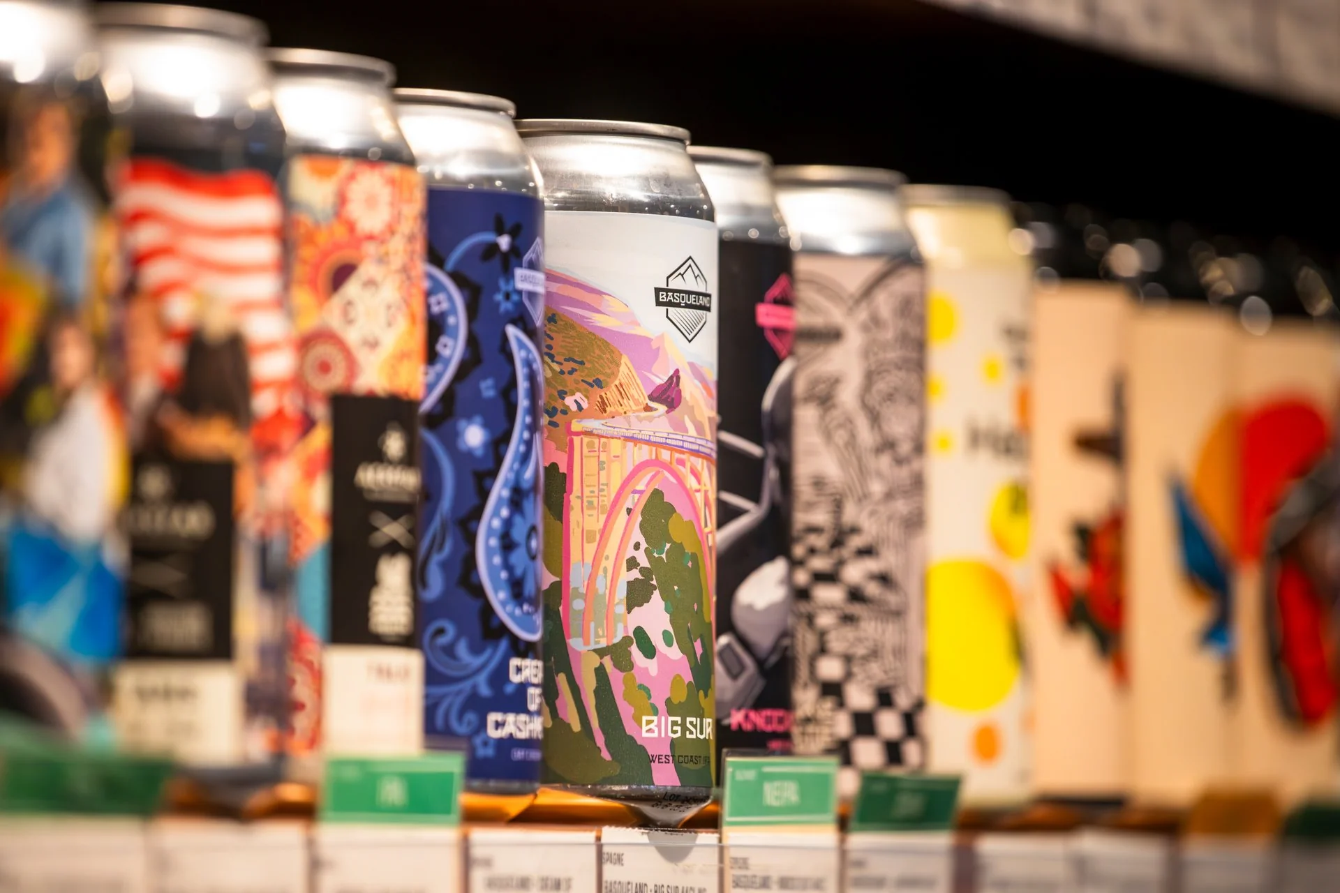 Canettes de bières craft au V and B de Sallanches